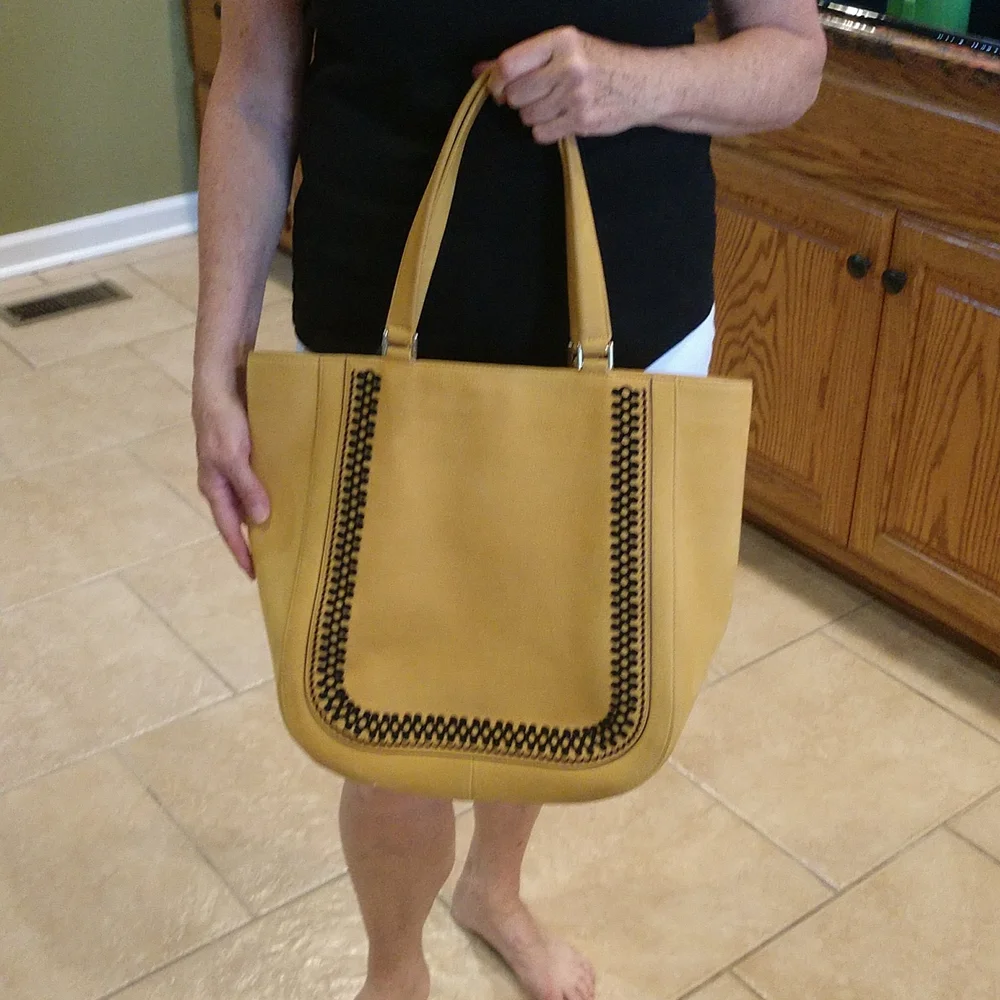 Kate Spade Bag - Picture 3 of 9